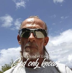 Meet your Posher, Henry